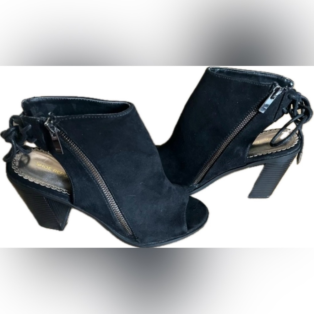 Black Peep Toe Booties with side zipper and chunky heel. NWOT. Women’s size 8.5